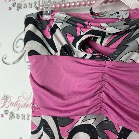 Party 21 strapless shiny Pink and Black Ruched Sleeve Blouse y2k brand new tags - Picture 2 of 6